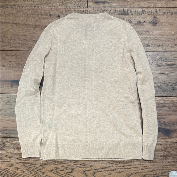 Saks Fifth Avenue Beige Knit Lounge Set - Picture 5 of 6